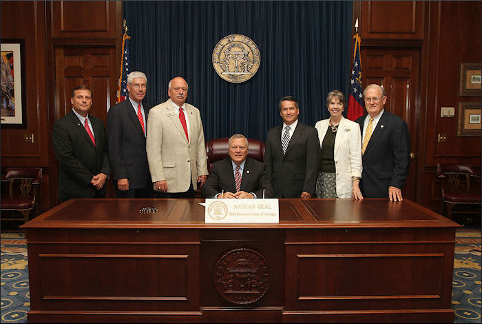 Governor Nathan Deal Signs Amended Historical Display Law